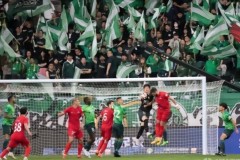 蓉城之战：徐正源与周定洋的足球盛宴对决